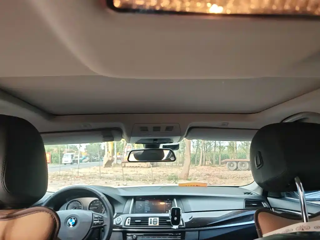 BMW 5 Series — миниатюра 18