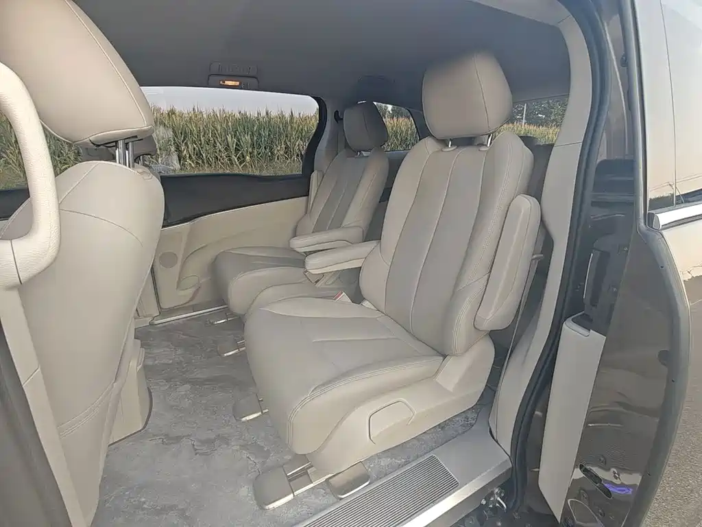 Buick GL8 — миниатюра 4