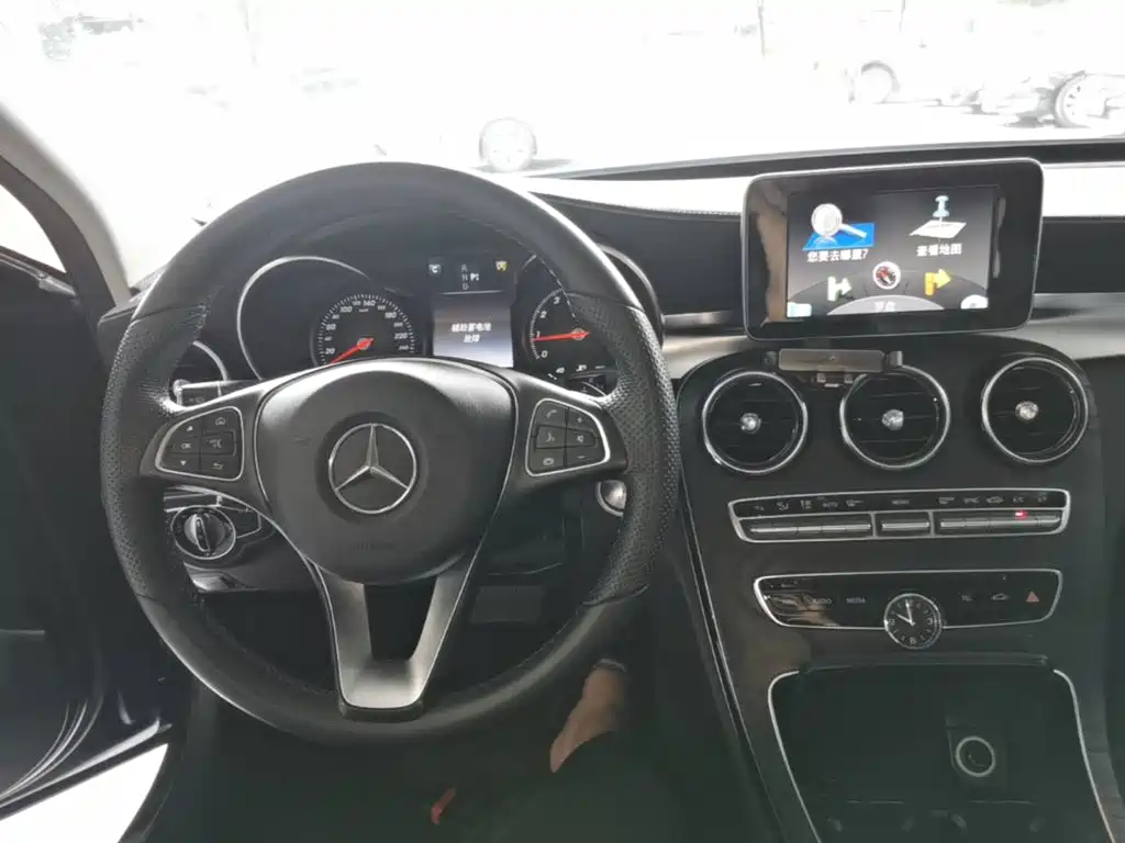 Mercedes-Benz C-Class — миниатюра 10