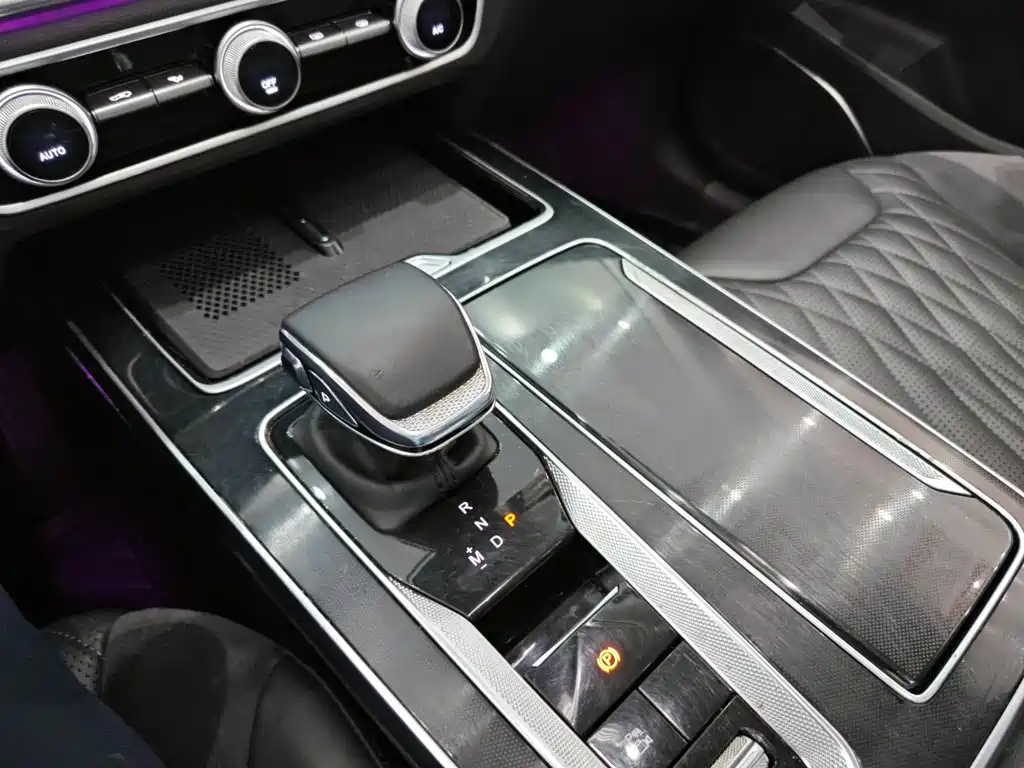 Hongqi Hongqi HS5 — миниатюра 6