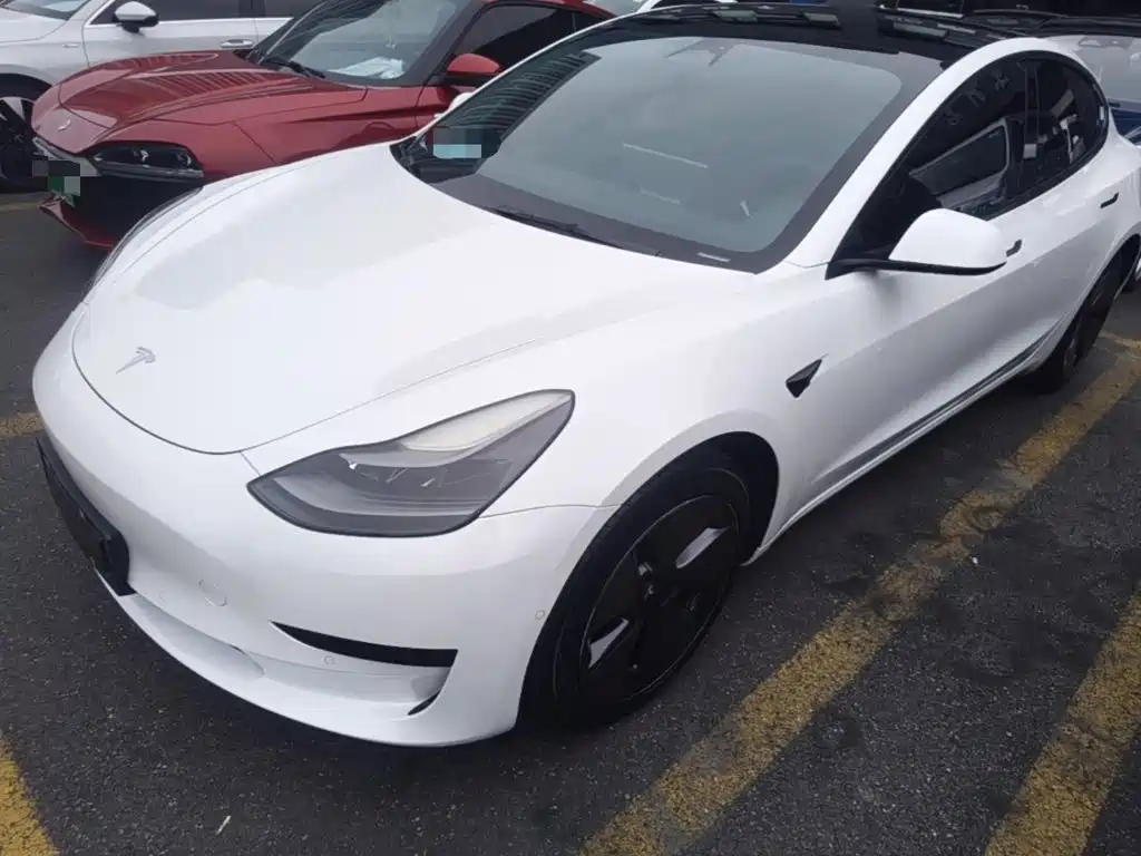 Tesla Model 3 — миниатюра 2
