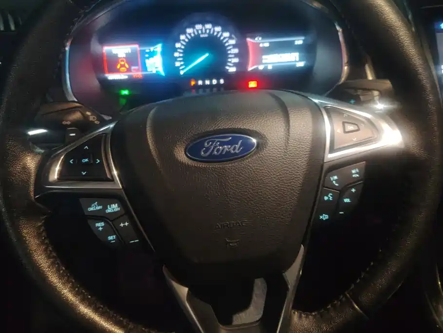 Ford Edge — миниатюра 15