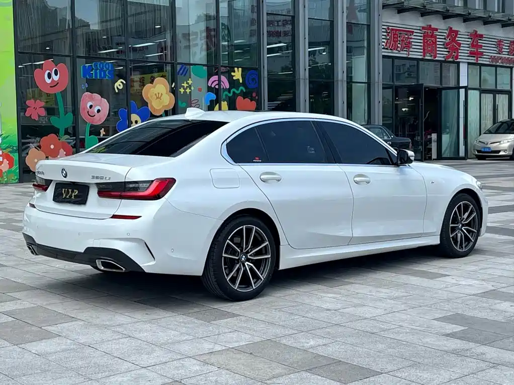 BMW 3 Series — миниатюра 6