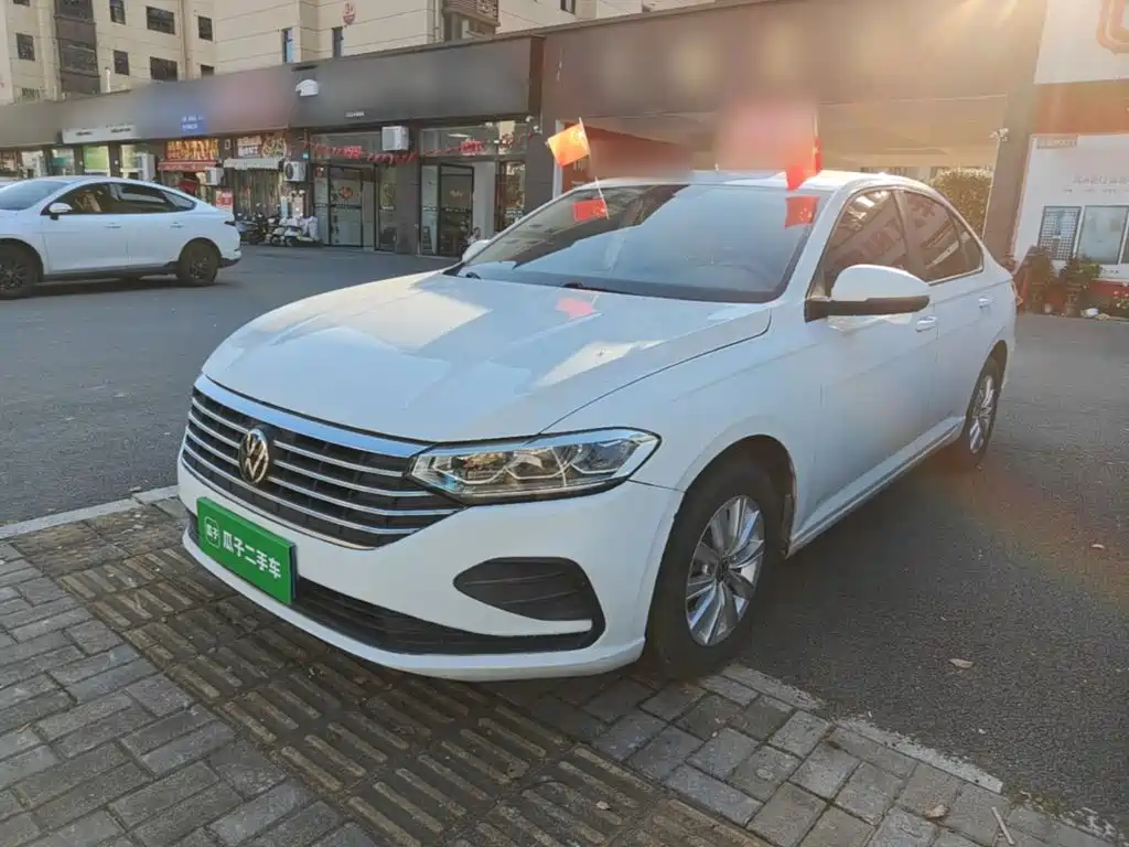 Volkswagen Lavida — миниатюра 2