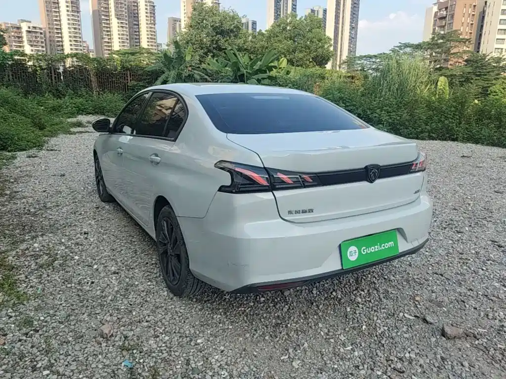 Peugeot 408 — миниатюра 5