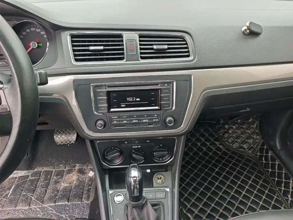 Volkswagen Lavida — миниатюра 13