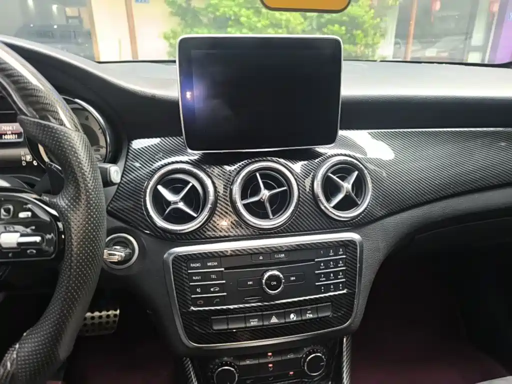 Mercedes-Benz CLA (Import) — миниатюра 13