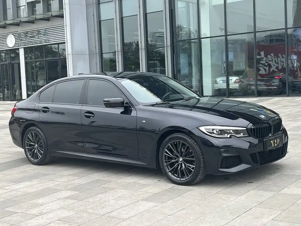 BMW 3 Series — миниатюра 3