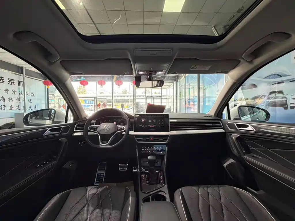 Volkswagen Tiguan L — миниатюра 5