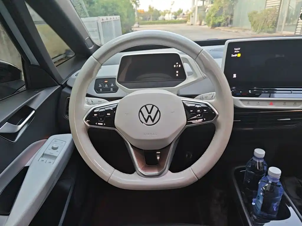 Volkswagen ID.3 — миниатюра 11