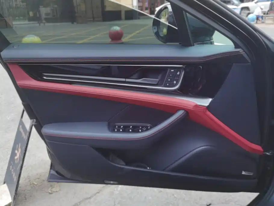 Porsche Panamera — миниатюра 7