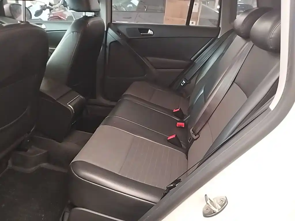 Volkswagen Tiguan — миниатюра 17