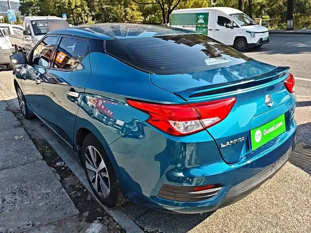 Nissan Bluebird — миниатюра 5