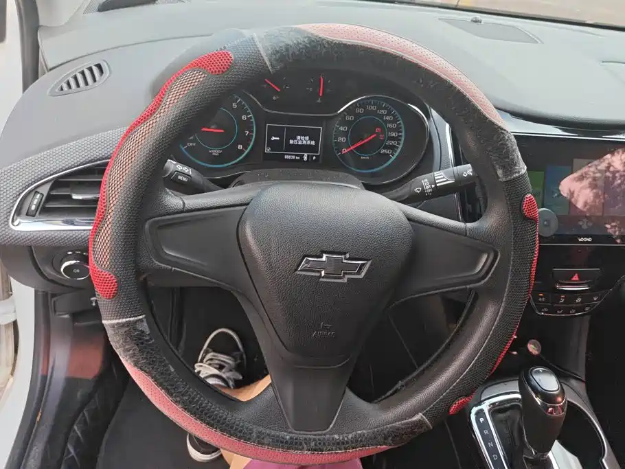 Chevrolet Cruze — миниатюра 15