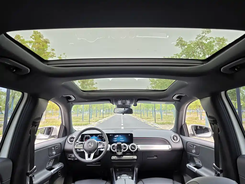 Mercedes-Benz EQB — миниатюра 17