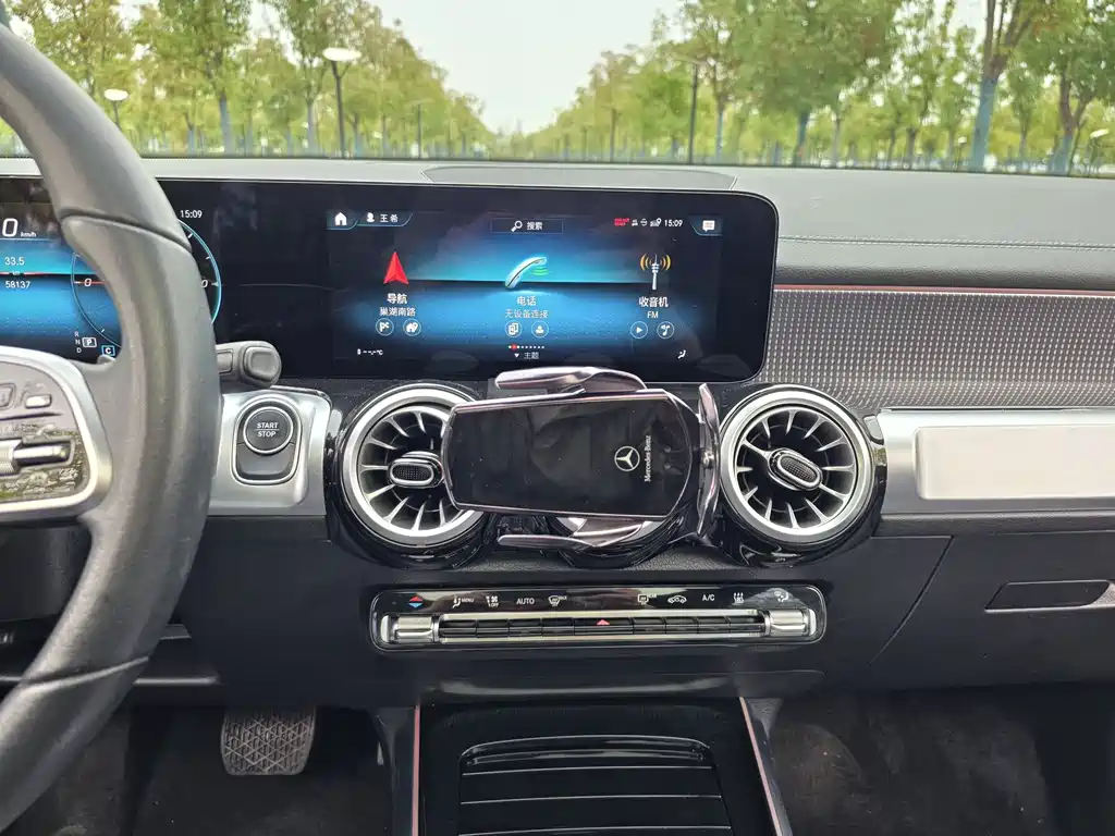 Mercedes-Benz EQB — миниатюра 16