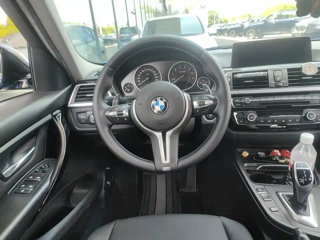 BMW 3 Series — миниатюра 3