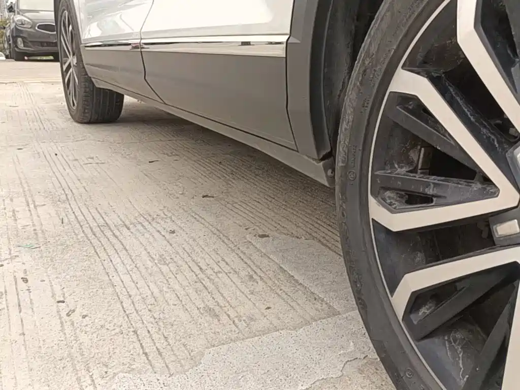 Volkswagen T-Roc — миниатюра 22
