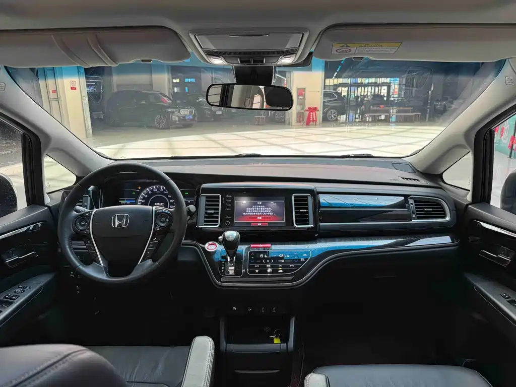 Honda Elysion — миниатюра 6