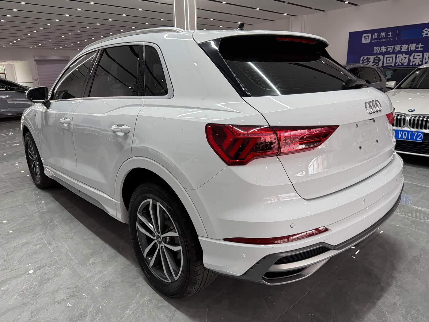 Audi Q3 1.4 л 2023 г. Белый, пробег 24000 км