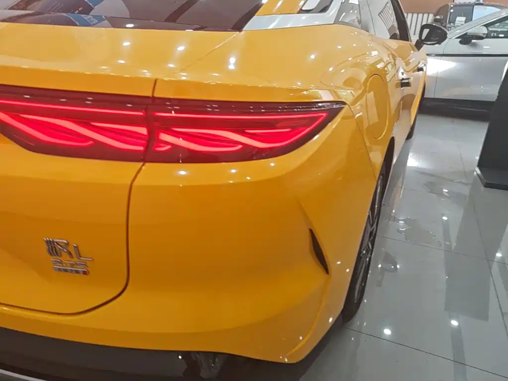 BYD Han L — миниатюра 8