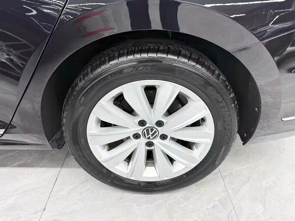 Volkswagen Passat — миниатюра 22