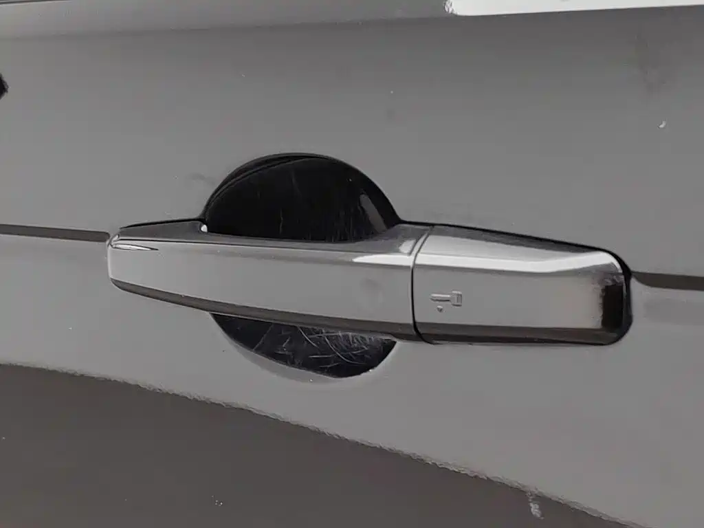 Land Rover Discovery Sport — миниатюра 18