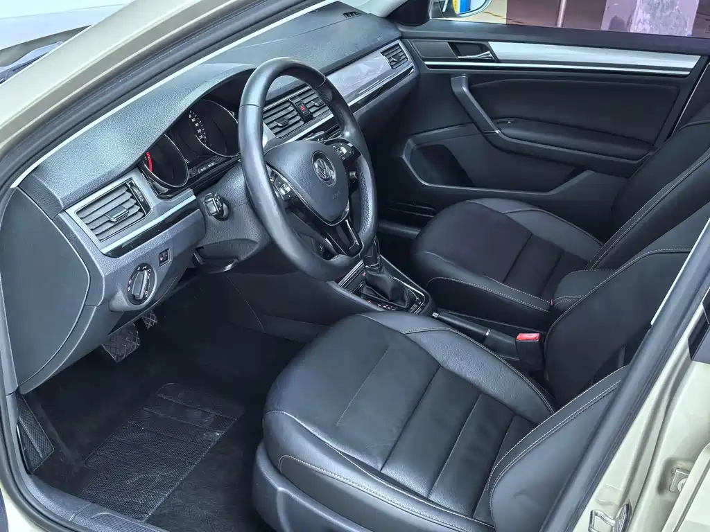 Volkswagen Bora — миниатюра 7