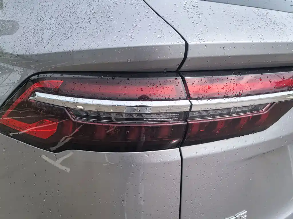 Geely Xingyue L — миниатюра 33