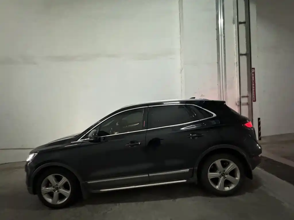 Lincoln MKC — миниатюра 4