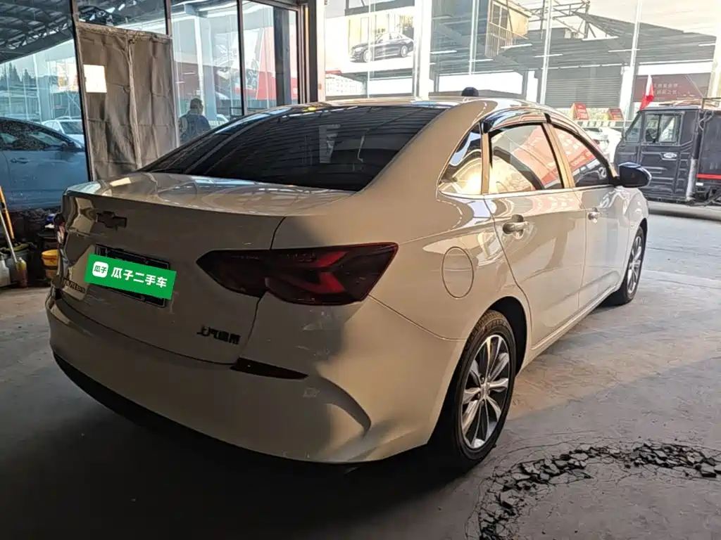 Chevrolet Monza — миниатюра 7