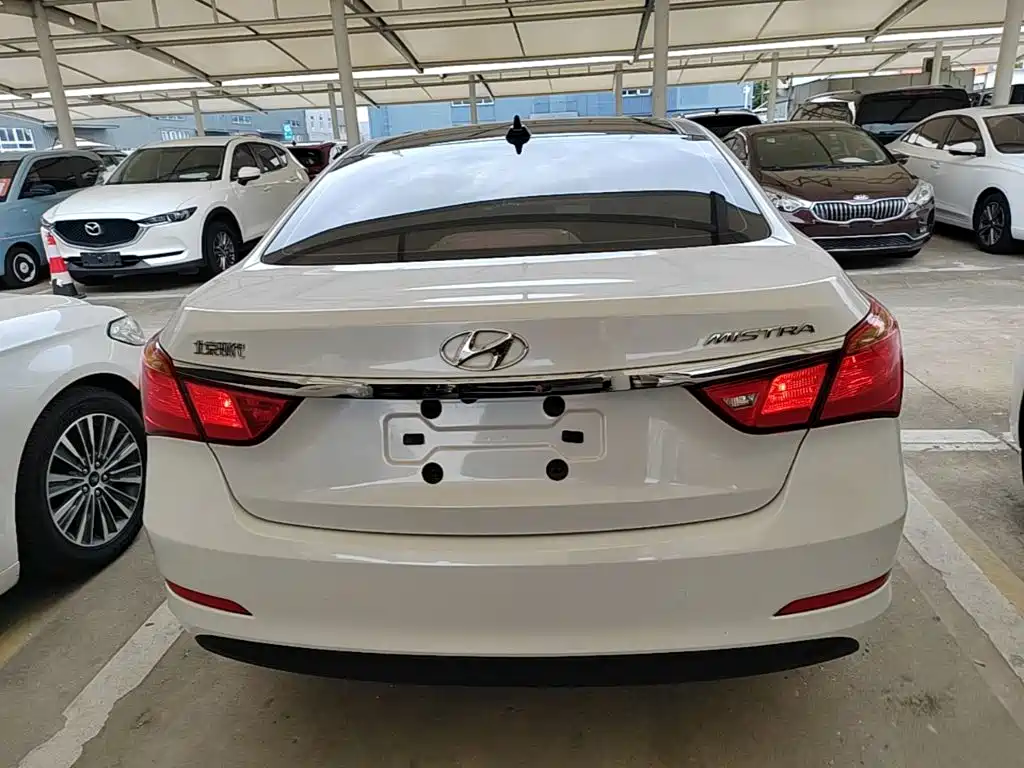Hyundai Mistra — миниатюра 6