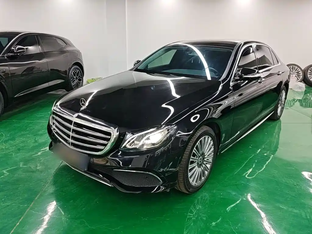 Mercedes-Benz E-Class — миниатюра 2