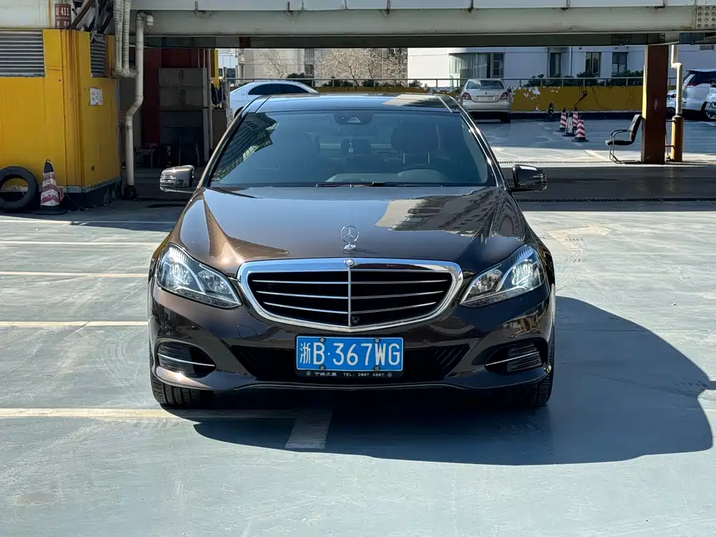 MERCEDES-BENZ E CLASS