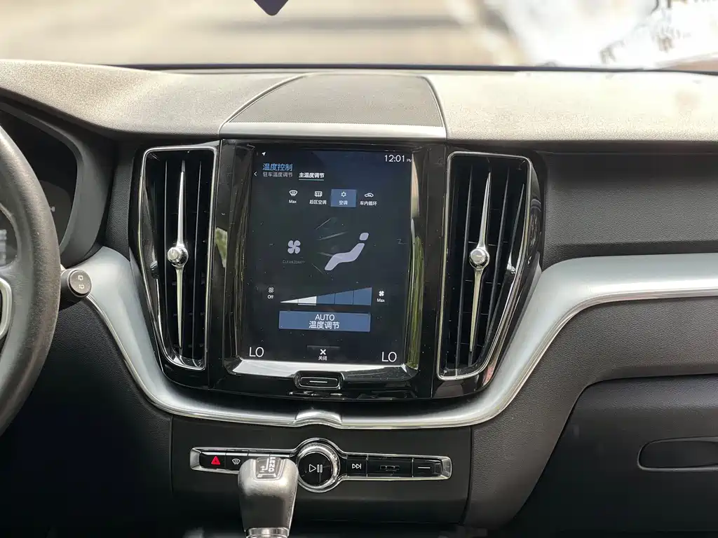 Volvo XC60 — миниатюра 7
