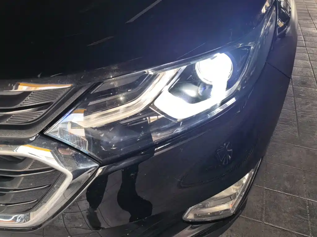 Chevrolet Equinox — миниатюра 24