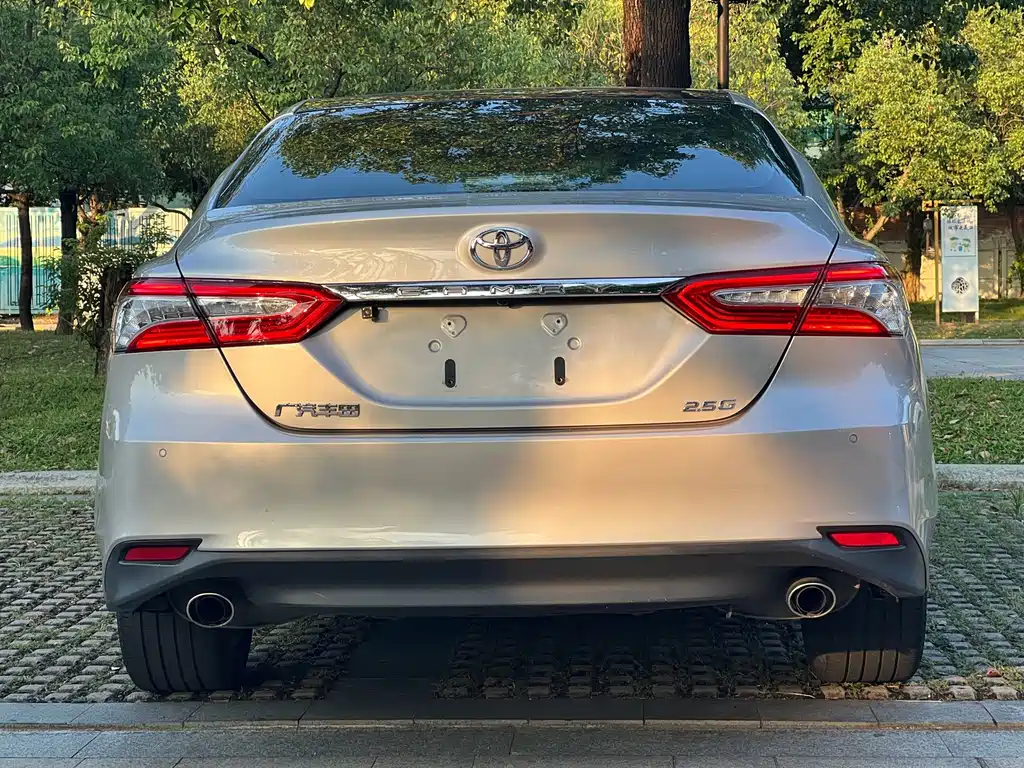 Toyota Camry — миниатюра 27
