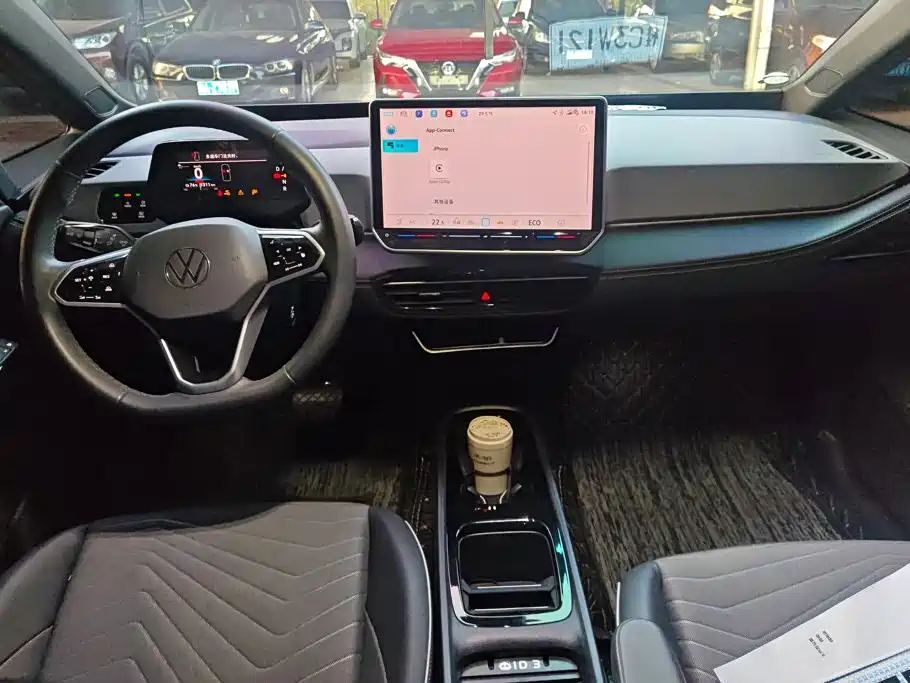 Volkswagen ID.3 — миниатюра 12