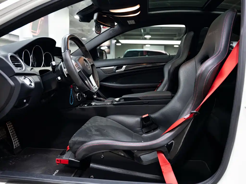 Mercedes-Benz C-Class AMG — миниатюра 19