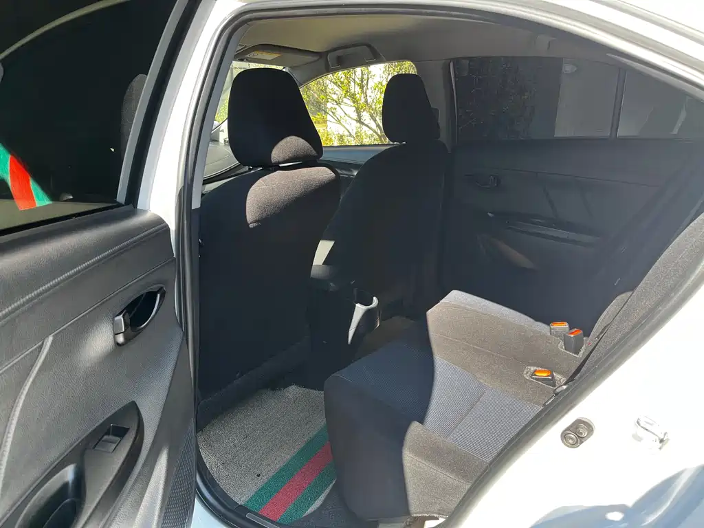 TOYOTA YARIS L TO ENJOY