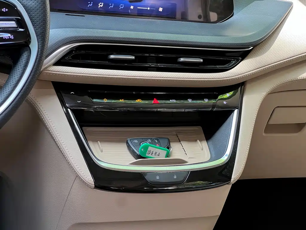 Buick GL8 Hybrid — миниатюра 15