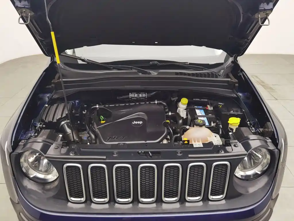 Jeep Renegade — миниатюра 6