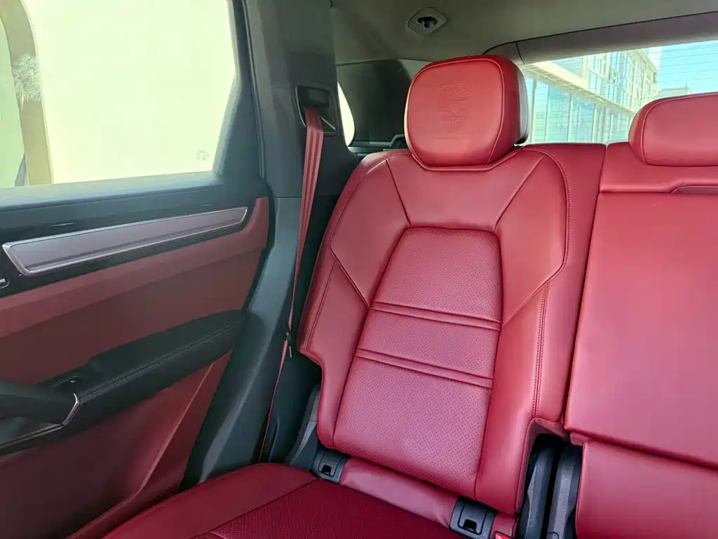 Porsche Cayenne Hybrid — миниатюра 33