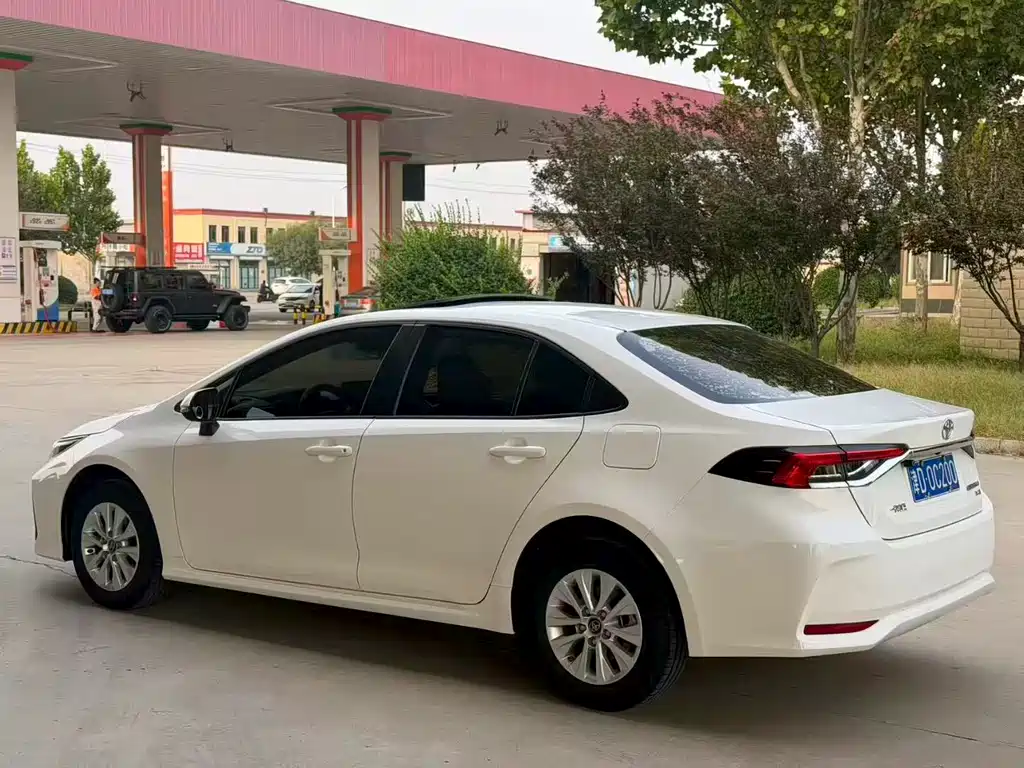 Toyota Corolla — миниатюра 4