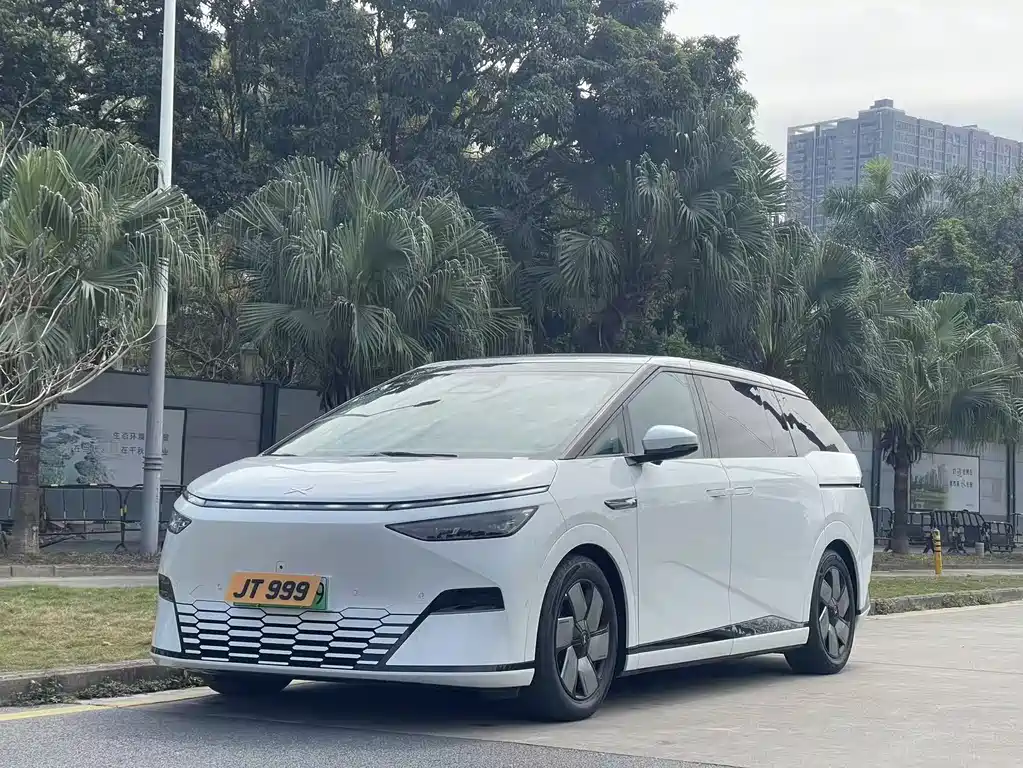 XIAOPENG X9