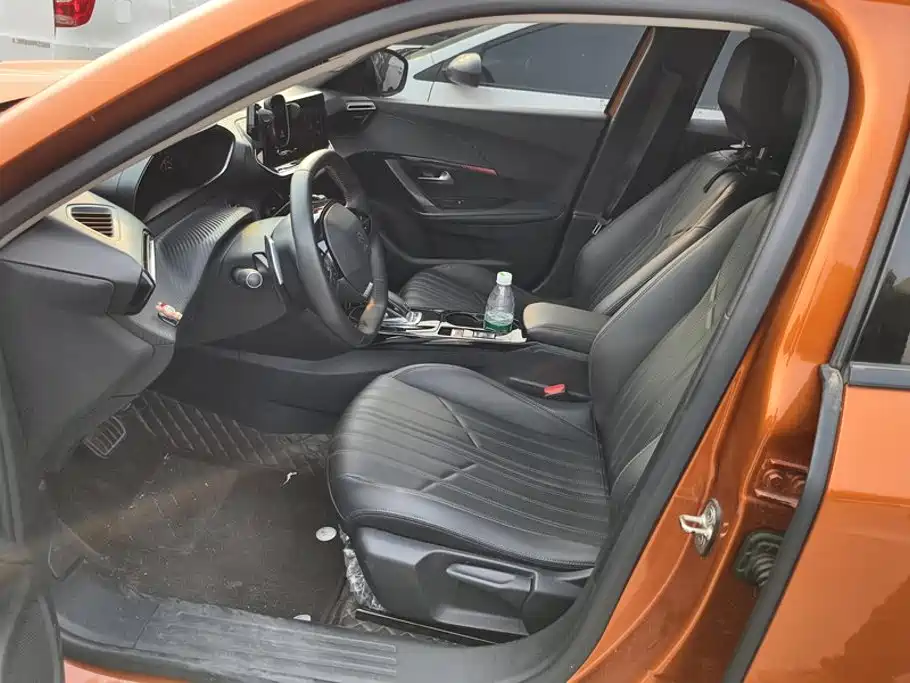 Peugeot 2008 — миниатюра 9