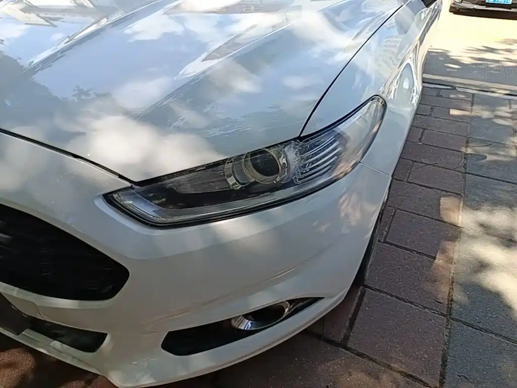 Ford Mondeo — миниатюра 24