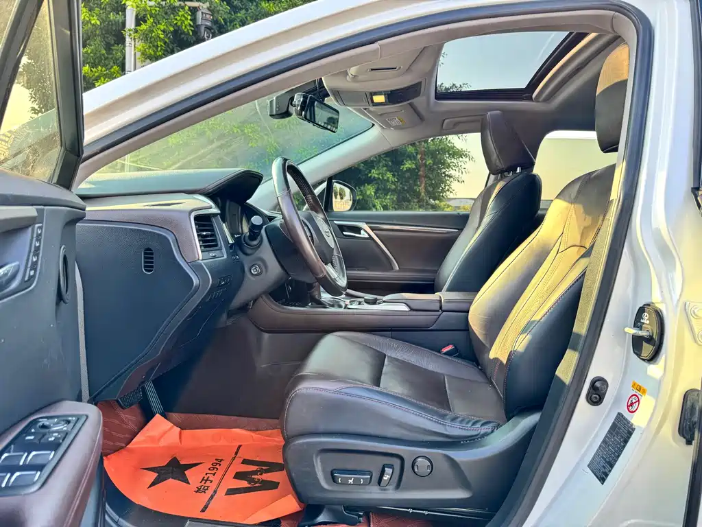 Lexus RX — миниатюра 9
