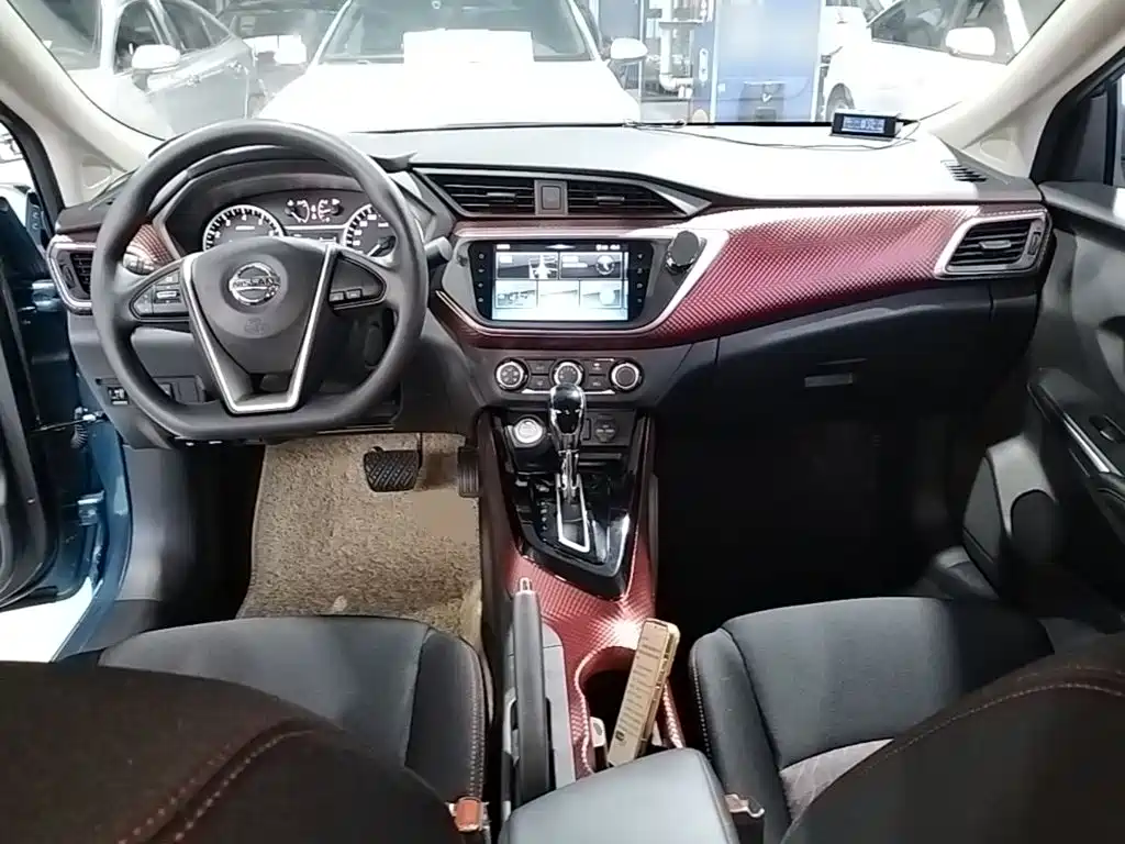 Nissan Bluebird — миниатюра 10