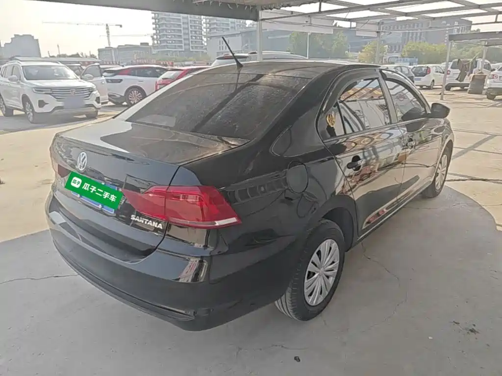Volkswagen Santana — миниатюра 7